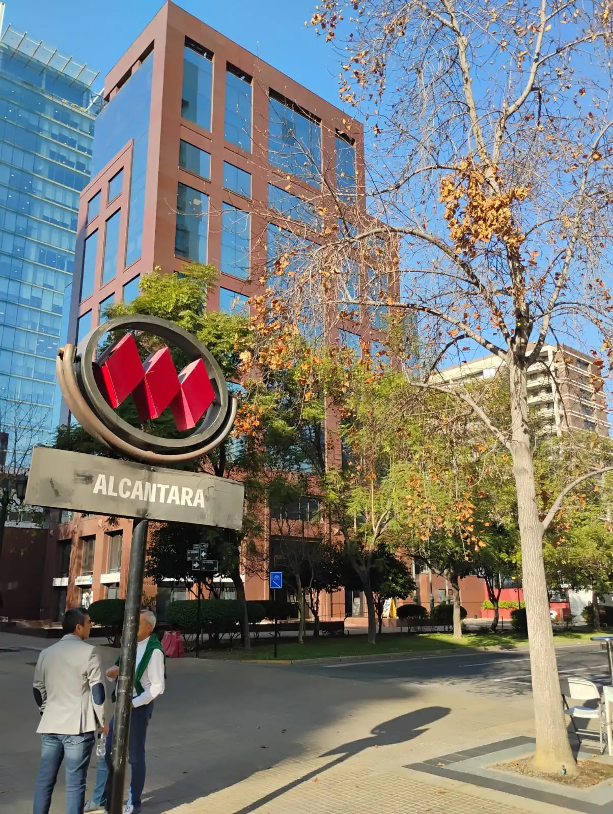 Edificio Alcantara 44, Las Condes